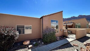 Welcome to Red Rock Vistas - Rim Village J4