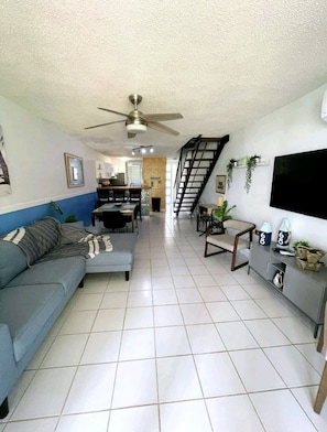 Living room & Dining room