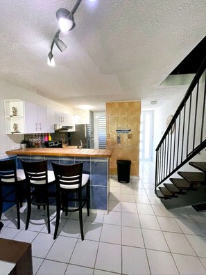 Full equipped kitchen