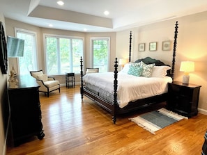 primary bedroom on main level