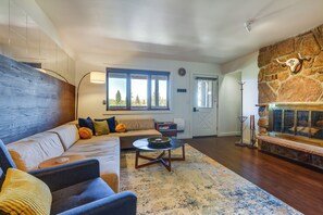 Living Room | Main Floor | Fireplace | Smart TV