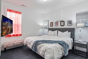 BR 4 has KING bed right side 