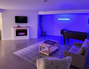 Family / game room