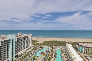 Views from your balcony facing the beautiful Gulf of Mexico!