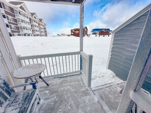 TRUE ski in/out - just walk out the sliding door from the living room to the main Village lift ... and the amazing Waffle Cabin!