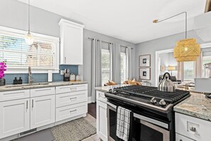 Craft your meals utilizing our comprehensively outfitted kitchen, supplied with all the necessary ingredients.