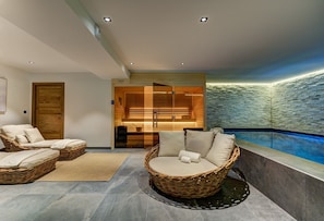 Wellness area with sauna and swimming pool