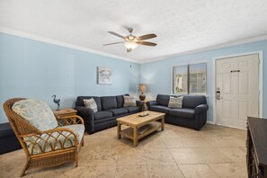 spacoius living room