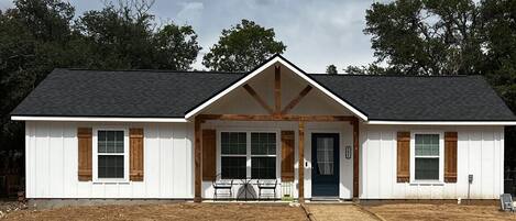 New Build 3 Bedroom Home in Wimberley