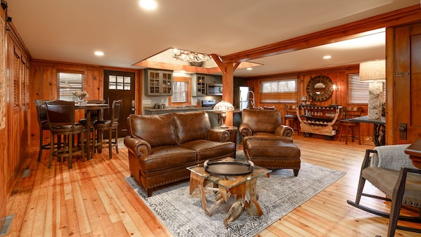 The Open Floor Plan Encourages a Casual, Comfortable, Relaxing Experience.