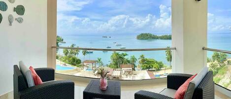 Balcony with Breathtaking Bay View