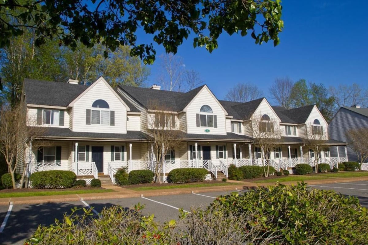 Diamond Resorts The Historic Powhatan Resort – 3 Bedroom