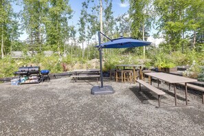 Picnic Area | Grills | Dining Tables | Umbrella