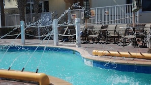 CII-Cove_pool-sprayers-2