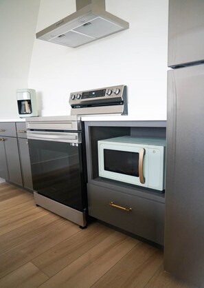 Kitchen appliances