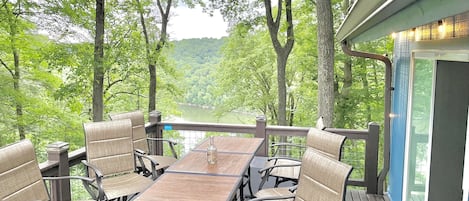Your own Dale Hollow lake view escape