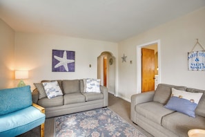 Living Room | Window A/C Units | Electric Heating