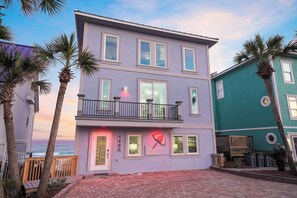 Private Beach | The Beach is Your Backyard