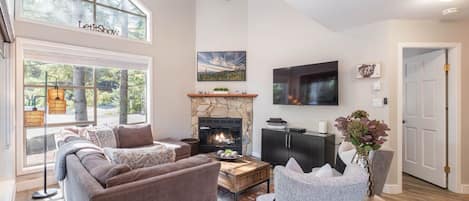 Living area: Wood burning fireplace