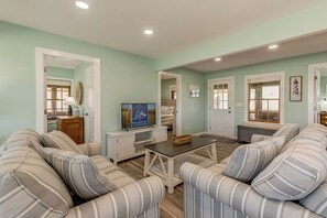 Mid-Level Living Area