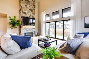 Living Room | Smart TV | Electric Fireplace