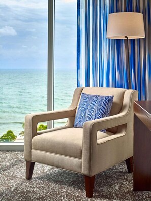 Accent chair