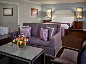 Unit with King bed. Exact unit will be assigned upon arrival. Views, colors, and decor may vary.