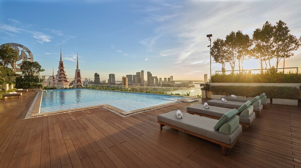 Rooftop pool
