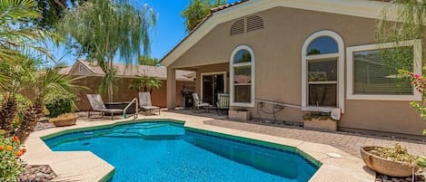 34 - pool