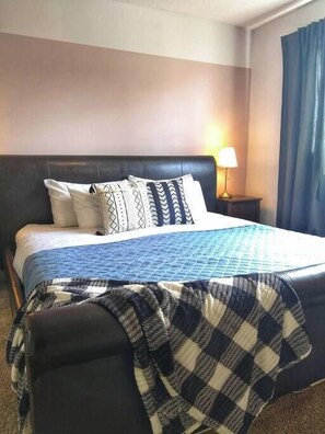 King bed with private ensuite.