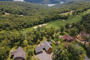 Home is located along Hole 7 of the Lodestone Golf Course