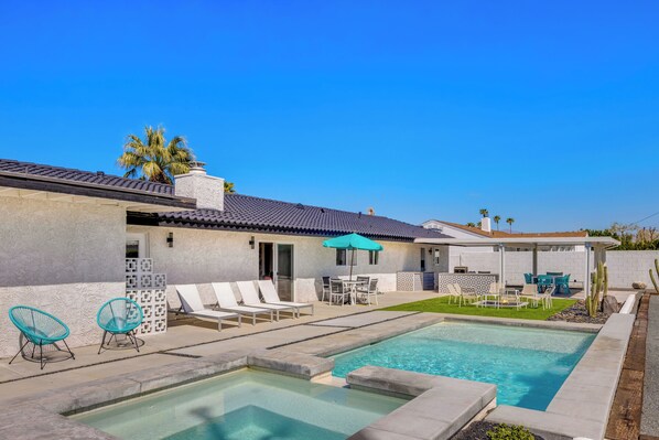 Palm Springs Vacation Rental | 3BR | 3BA | 1,618 Sq Ft | Step-Free Access