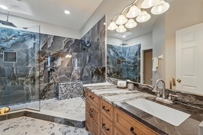Modern Guest Bath