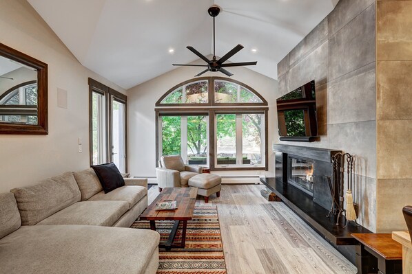 Furniture, Indoors, Living Room, Home Decor, Floor