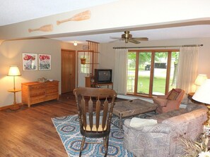 OVERVIEW:  The cozy living room