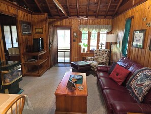 OVERALL:  The traditional, beautiful, and cozy living room