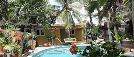 Casa Cunucu Terrace w/ Pool (1)