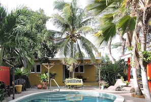 Casa Cunucu Terrace w/ Pool (4)