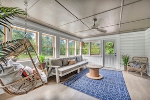 Enjoy our all-season room!