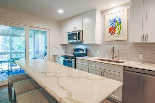 Welcome to Sapphire Seascape!