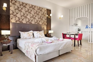 Bedroom. Exact unit will be assigned upon arrival. Views, colors and decor may vary.