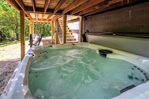 Bain à remous extérieur