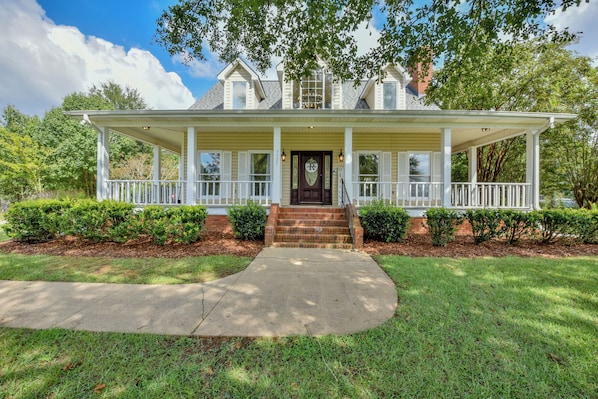 Front of Bama Farmhouse