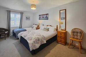 Riverrun, Whitby - Host & Stay