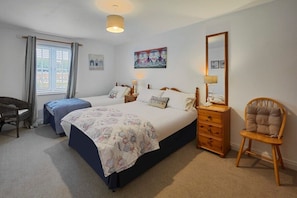 Riverrun, Whitby - Host & Stay