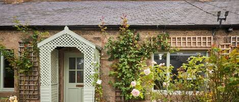 The Old Post Office, Chatton - Host & Stay