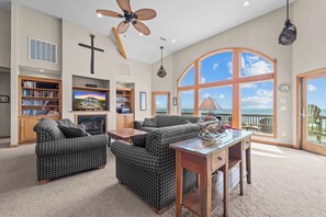 1-Surf or Sound Realty - 1150 - Gods Promise - Great Room -2