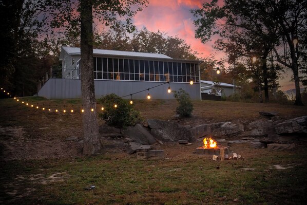 Brushy Creek Lodge!
- River Front and Access
- Creek Access
- Large Firepit area
- Lake Beach/Bank - Great for pets or children to play
- Hot Tub on Screened-In Porch
- Kayaks and Canoes Available to Rent