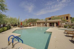 Outdoor Community Pool/Spa