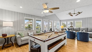 Spielezimmer